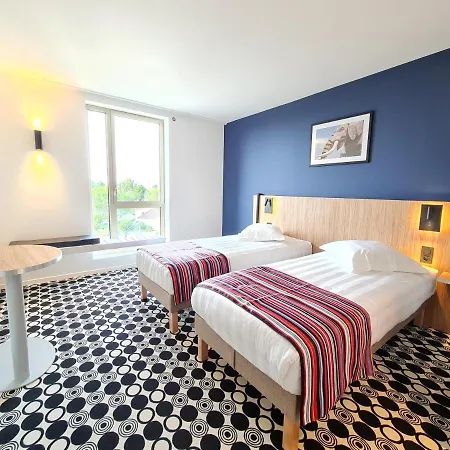 ホテル Akena Nantes Aeroport 3*