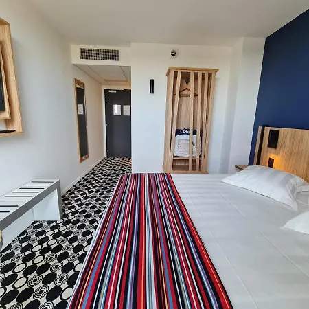Akena Nantes Aeroport Hotel Reze
