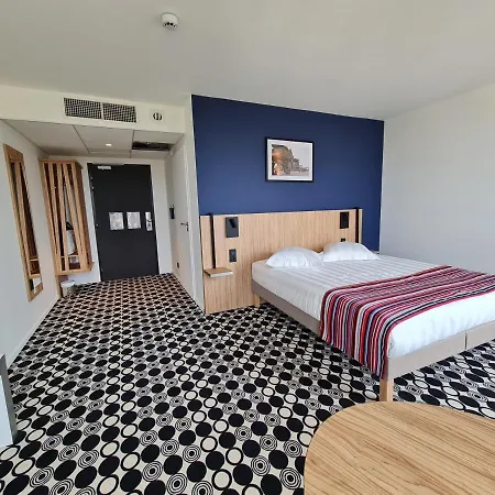 Akena Nantes Aeroport 3*