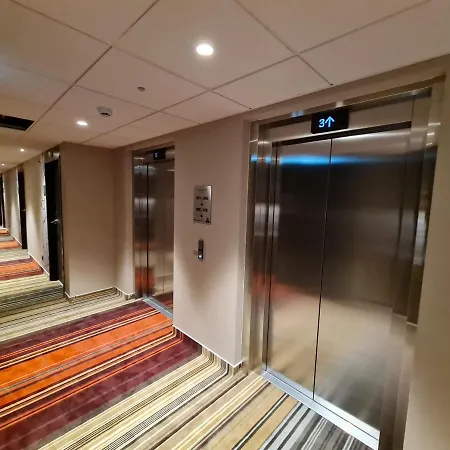 Akena Nantes Aeroport Hotel