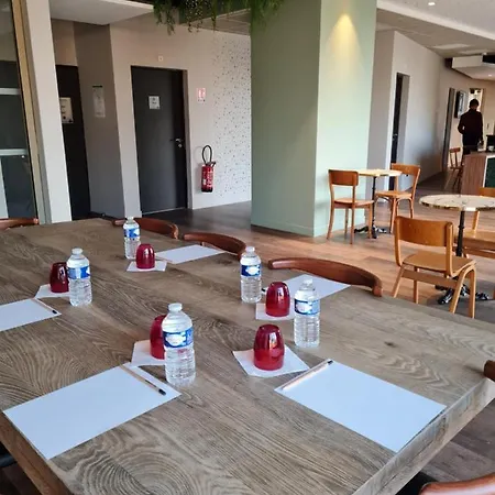Akena Nantes Aeroport Hotel Reze