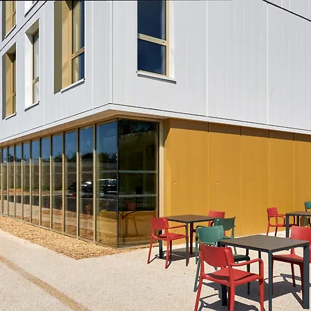 Akena Nantes Aeroport 3*