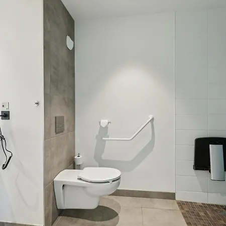 Akena Nantes Aeroport