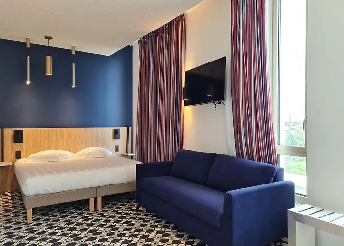 Akena Nantes Aéroport 3*