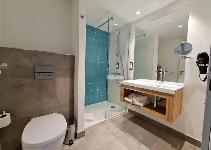 Hotel Akena Nantes Aéroport 3*