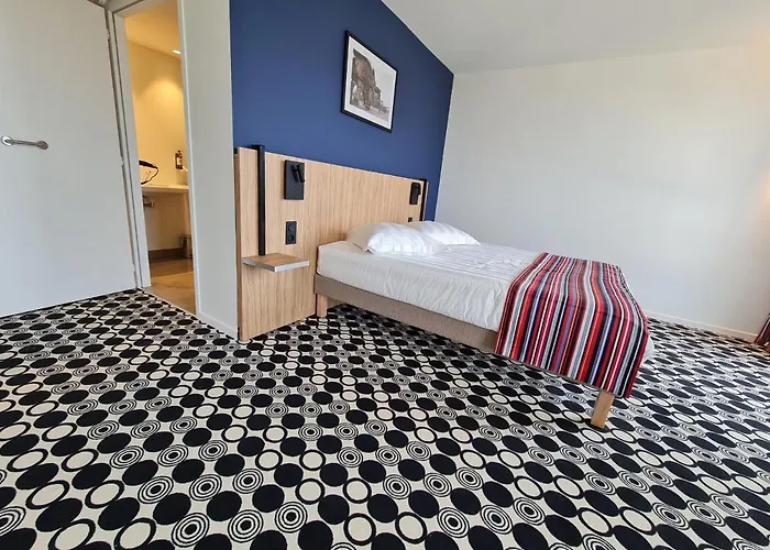 Akena Nantes Aéroport Hotel 3*