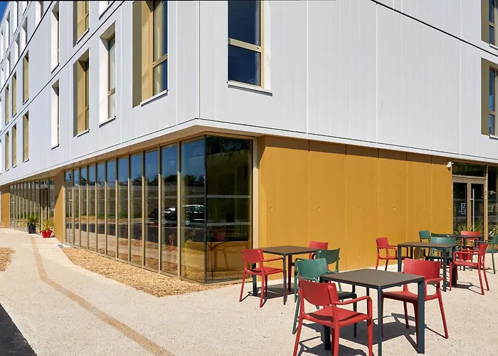 Akena Nantes Aéroport 3*