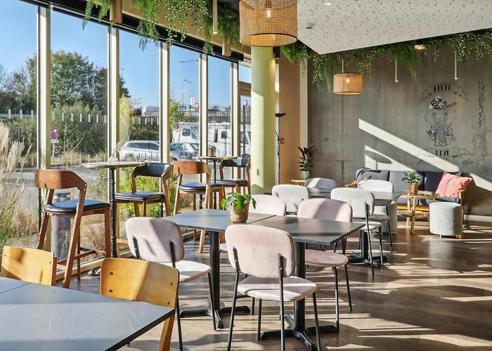 Akena Nantes Aéroport Hotel 3*